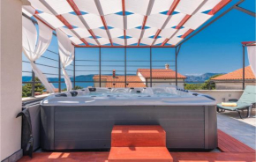 Nice Home In Pinezici With Heated Swimming Pool